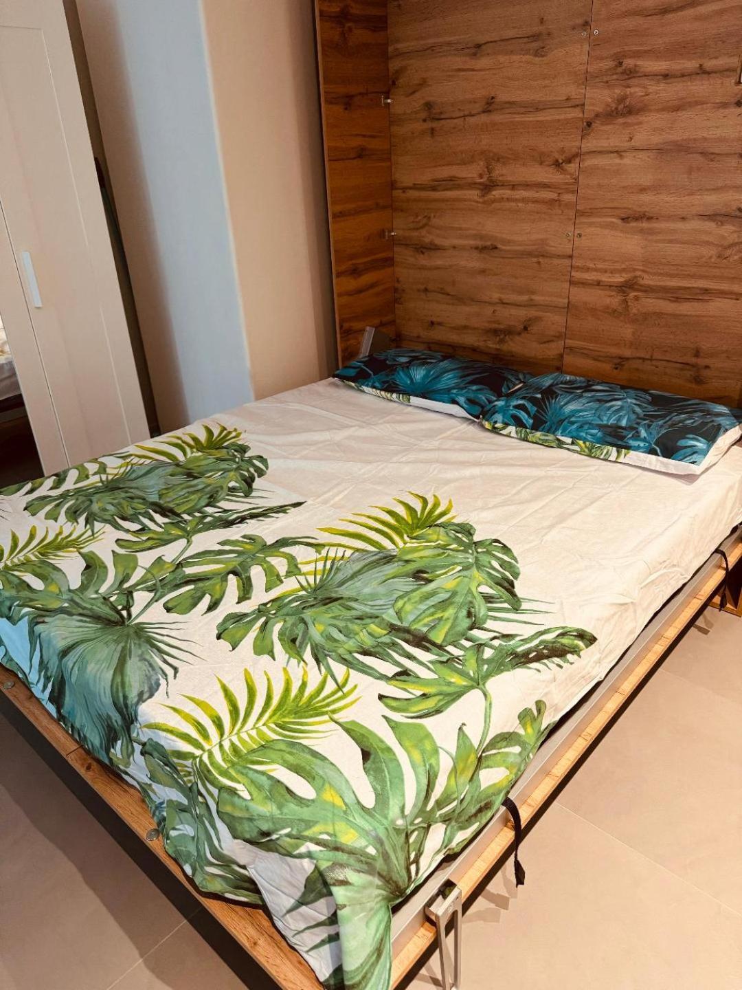 Rainbow Flat- Monolocale Luminoso Apartment *