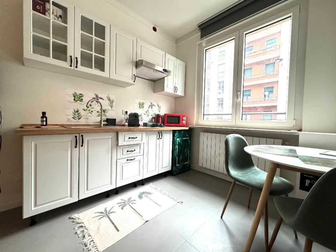 Rainbow Flat- Monolocale Luminoso Apartment